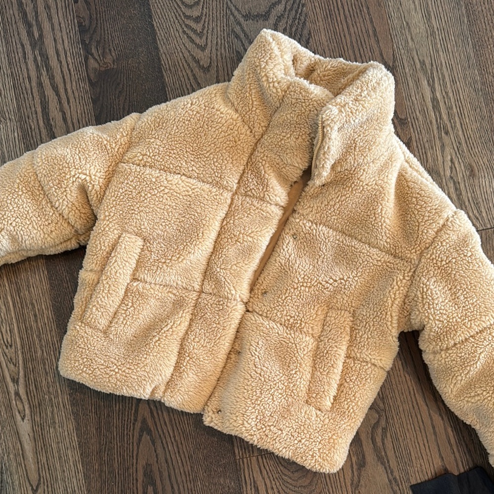 ALO Yoga Cream Sherpa Puffer Jacket